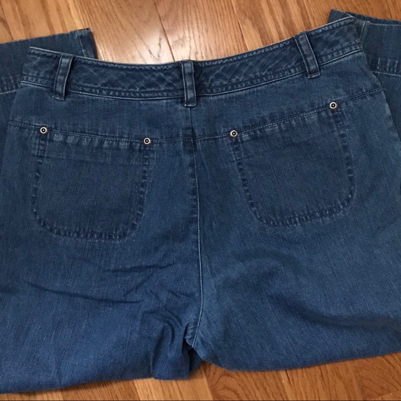 Liz Claiborne High-rise Cropped Flare Jeans - Picture 4 of 6